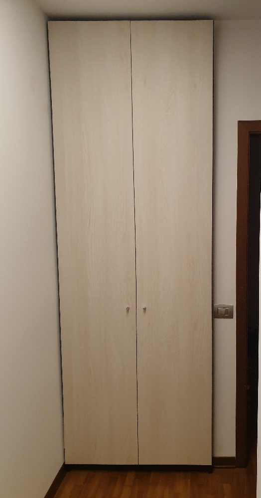 Armadio guardaroba 1 vano con anta doppia configurabile su misura